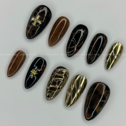 Amber Crown